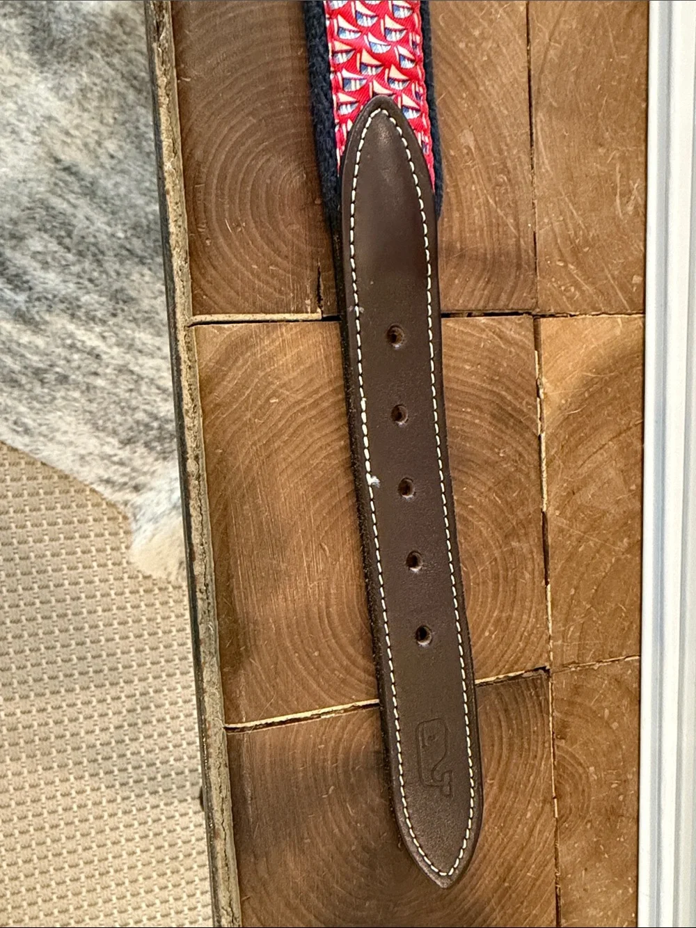 Kids Vineyard Vines Brown Leather Belt with Red Nautical Sail Pattern like new